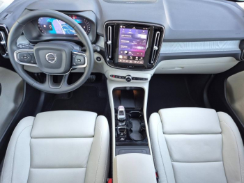 Photo 4 du bon plan VOLVO XC40 B3 163ch Ultra DCT 7 occasion à 52700 €