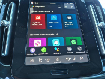 Photo 21 du bon plan VOLVO XC40 B3 163ch Ultra DCT 7 occasion à 52700 €