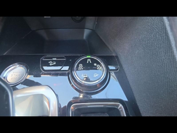 Photo 18 du bon plan PEUGEOT 3008 1.5 BlueHDi 130ch E6.c GT Line S&S EAT8 occasion à 19990 €