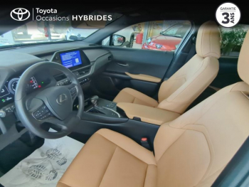 Photo 11 du bon plan LEXUS UX 250h F SPORT Design 2WD occasion à 29990 €