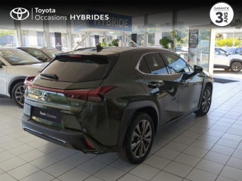 Photo 18 du bon plan LEXUS UX 250h F SPORT Design 2WD occasion à 29990 €