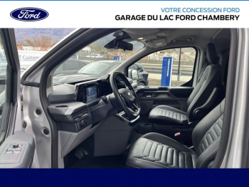Photo 5 du bon plan FORD Tourneo Custom 340 L1H1 2.5 Duratec 232ch Hybride rechargeable Titanium X CVT occasion à 49790 €