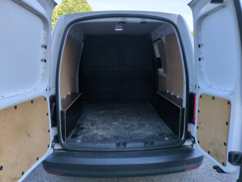 Photo 26 du bon plan VOLKSWAGEN Caddy Van VUL 2.0 TDI 102ch Business Line occasion à 12980 €