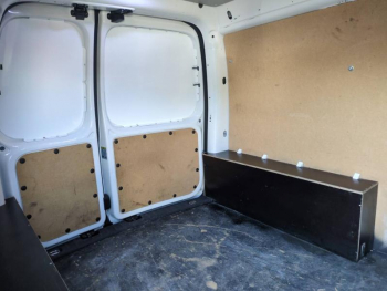 Photo 28 du bon plan VOLKSWAGEN Caddy Van VUL 2.0 TDI 102ch Business Line occasion à 12980 €