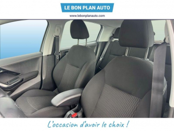 Photo 11 du bon plan PEUGEOT 208 1.5 BlueHDi 100ch E6.c Active Business S&S BVM5 86g 5p occasion à 8890 €