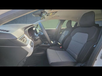 Photo 11 du bon plan RENAULT Clio 1.0 TCe 100ch Evolution GPL occasion à 13900 €