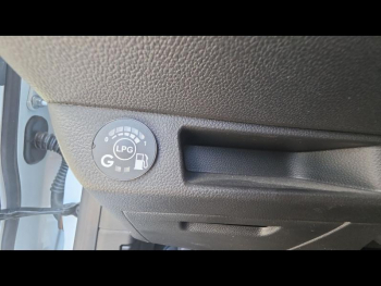 Photo 13 du bon plan RENAULT Clio 1.0 TCe 100ch Evolution GPL occasion à 13900 €