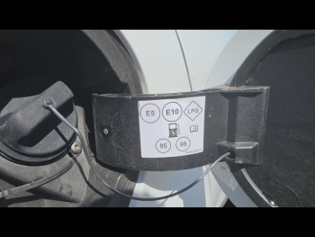 Photo 28 du bon plan RENAULT Clio 1.0 TCe 100ch Evolution GPL occasion à 13900 €