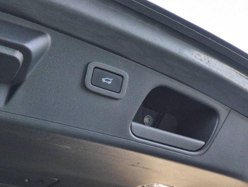 Photo 14 du bon plan JAGUAR E-Pace 2.0D 180ch S AWD BVA9 Toit Panoramique occasion à 16390 €