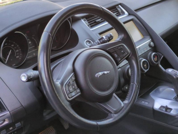 Photo 20 du bon plan JAGUAR E-Pace 2.0D 180ch S AWD BVA9 Toit Panoramique occasion à 16390 €