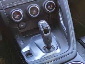 Photo 22 du bon plan JAGUAR E-Pace 2.0D 180ch S AWD BVA9 Toit Panoramique occasion à 16390 €