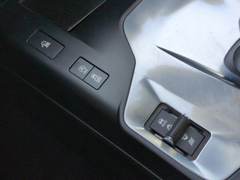 Photo 23 du bon plan JAGUAR E-Pace 2.0D 180ch S AWD BVA9 Toit Panoramique occasion à 16390 €