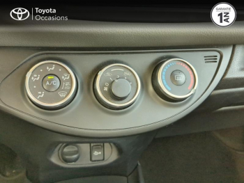 Photo 21 du bon plan TOYOTA Yaris 110 VVT-i France Connect 5p MY19 occasion à 10790 €
