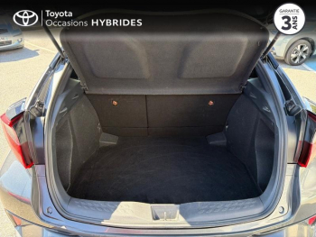 Photo 10 du bon plan TOYOTA C-HR 122h Dynamic Business 2WD E-CVT MC19 occasion à 20990 €