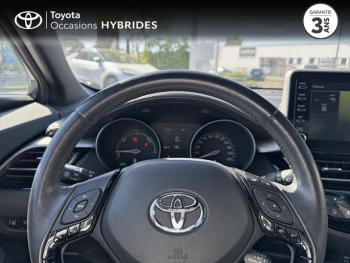 Photo 13 du bon plan TOYOTA C-HR 122h Dynamic Business 2WD E-CVT MC19 occasion à 20990 €