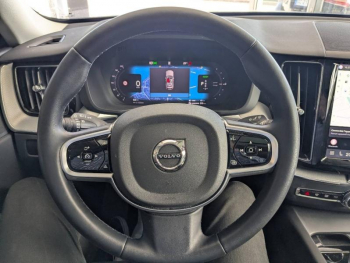Photo 14 du bon plan VOLVO XC60 T6 AWD 253 + 145ch R-Design Geartronic occasion à 51890 €