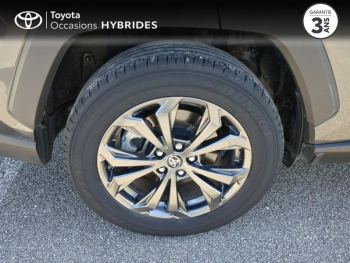Photo 16 du bon plan TOYOTA RAV4 2.5 Hybride 218ch Dynamic 2WD MY22 occasion à 31490 €