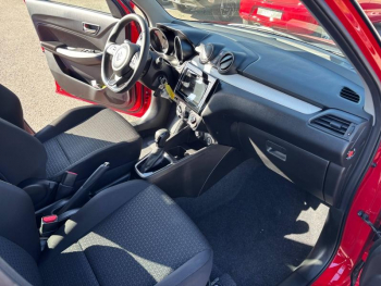 Photo 11 du bon plan SUZUKI Swift 1.2 Dualjet Hybrid 83ch Privilège Auto occasion à 14990 €