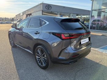 Photo 7 du bon plan LEXUS NX 450h+ Executive 4WD occasion à 53990 €