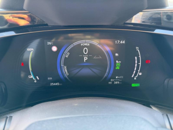 Photo 21 du bon plan LEXUS NX 450h+ Executive 4WD occasion à 53990 €