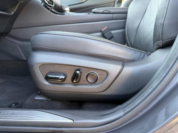 Photo 24 du bon plan LEXUS NX 450h+ Executive 4WD occasion à 53990 €