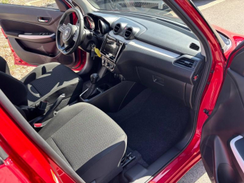 Photo 11 du bon plan SUZUKI Swift 1.2 Dualjet Hybrid 83ch Privilège Auto occasion à 15490 €