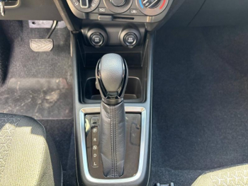 Photo 14 du bon plan SUZUKI Swift 1.2 Dualjet Hybrid 83ch Privilège Auto occasion à 15490 €