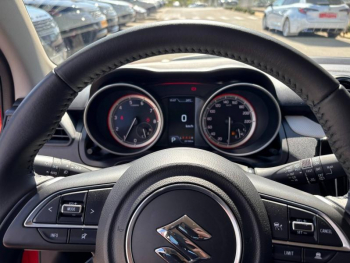 Photo 16 du bon plan SUZUKI Swift 1.2 Dualjet Hybrid 83ch Privilège Auto occasion à 15490 €