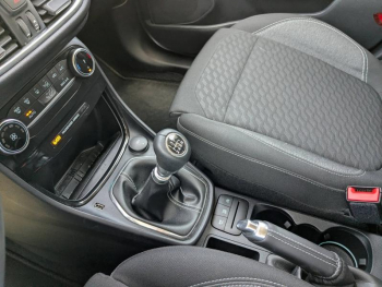 Photo 17 du bon plan FORD Puma 1.0 Flexifuel 125ch S&S mHEV Titanium occasion à 17990 €