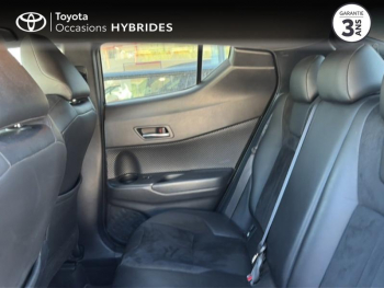 Photo 12 du bon plan TOYOTA C-HR 122h Collection 2WD E-CVT RC18 occasion à 19990 €