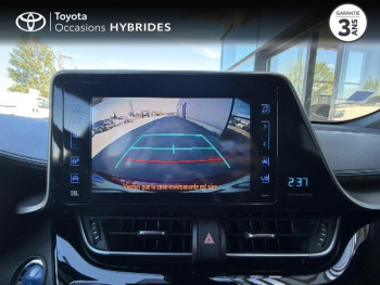 Photo 18 du bon plan TOYOTA C-HR 122h Collection 2WD E-CVT RC18 occasion à 19990 €