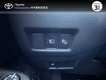 Photo 24 du bon plan TOYOTA C-HR 122h Collection 2WD E-CVT RC18 occasion à 19990 €