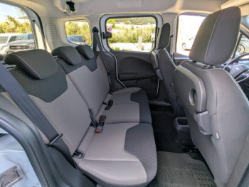 Photo 18 du bon plan FORD Tourneo Courier 1.5 TDCI 100ch Titanium occasion à 13800 €