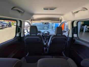 Photo 20 du bon plan FORD Tourneo Courier 1.5 TDCI 100ch Titanium occasion à 13800 €