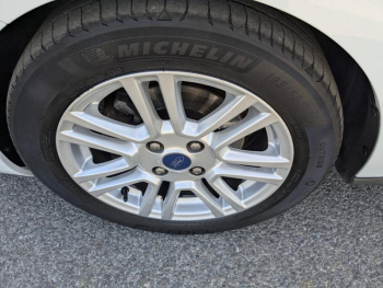 Photo 23 du bon plan FORD Tourneo Courier 1.5 TDCI 100ch Titanium occasion à 13800 €