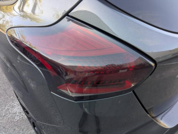 Photo 12 du bon plan FORD Focus 2.3 EcoBoost 350ch Stop&Start RS occasion à 34990 €