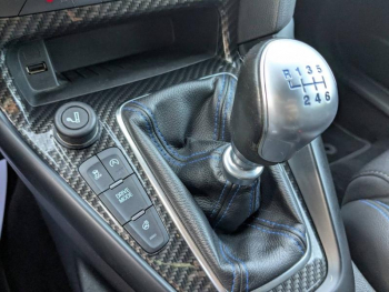 Photo 21 du bon plan FORD Focus 2.3 EcoBoost 350ch Stop&Start RS occasion à 34990 €