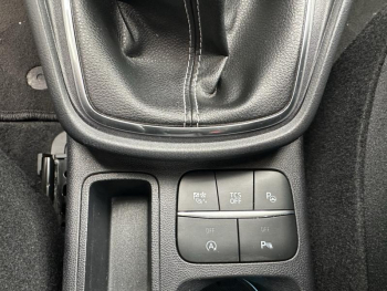 Photo 14 du bon plan FORD Puma 1.0 Flexifuel 125ch S&S mHEV Titanium Business occasion à 16990 €