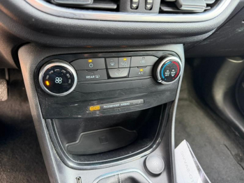 Photo 17 du bon plan FORD Puma 1.0 Flexifuel 125ch S&S mHEV Titanium occasion à 16990 €