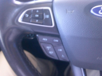 Photo 13 du bon plan FORD EcoSport 1.0 EcoBoost 125ch Titanium Business BVA6 occasion à 12490 €