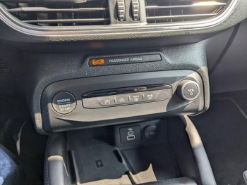 Photo 14 du bon plan FORD Focus 1.0 Flexifuel mHEV 125ch Titanium X Business occasion à 16190 €