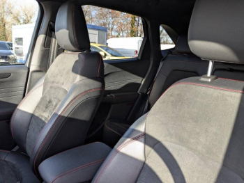 Photo 17 du bon plan FORD Kuga 2.5 Duratec 190ch FHEV E85 ST-Line X BVA occasion à 25990 €