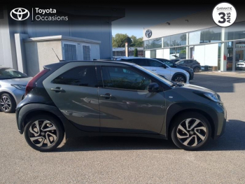 Photo 17 du bon plan TOYOTA Aygo X 1.0 VVT-i 72ch Design MY23 occasion à 14990 €