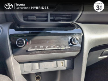 Photo 21 du bon plan TOYOTA Yaris Cross 116h Dynamic MY22 occasion à 22490 €