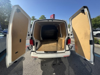 Photo 9 du bon plan VOLKSWAGEN Transporter Fg VUL 2.8T L1H1 2.0 TDI 150ch Business Plus DSG7 occasion à 27990 €