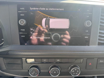 Photo 19 du bon plan VOLKSWAGEN Transporter Fg VUL 2.8T L1H1 2.0 TDI 150ch Business Plus DSG7 occasion à 27990 €