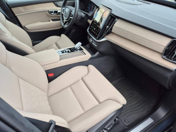 Photo 30 du bon plan VOLVO XC90 T8 AWD 455 Ultra Style Chrome Geartronic occasion à 102900 €
