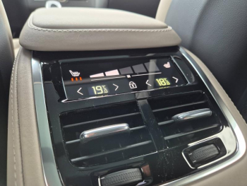 Photo 34 du bon plan VOLVO XC90 T8 AWD 455 Ultra Style Chrome Geartronic occasion à 102900 €