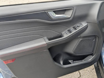 Photo 17 du bon plan FORD Kuga 2.5 Duratec 190ch FHEV E85 ST-Line X BVA occasion à 25989 €