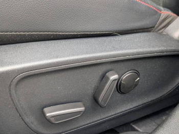 Photo 18 du bon plan FORD Kuga 2.5 Duratec 190ch FHEV E85 ST-Line X BVA occasion à 25989 €